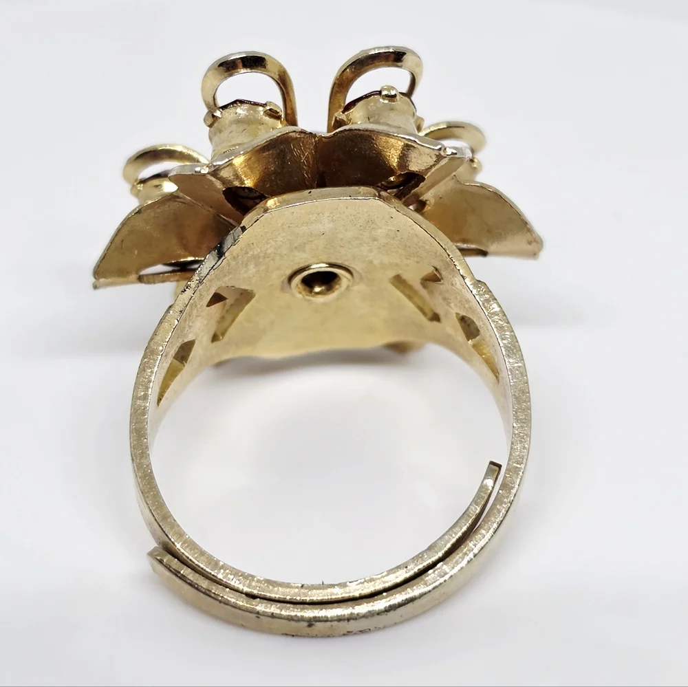 Vintage Floral Flower Red Rhinestone Prong Set Gold Fashion Ring Adjustable